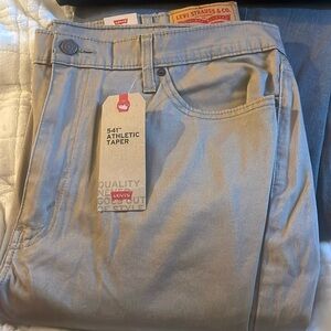 Levi’s 541 athletic taper, Stretchfit. 42 x 30. Never worn, tags still attached.